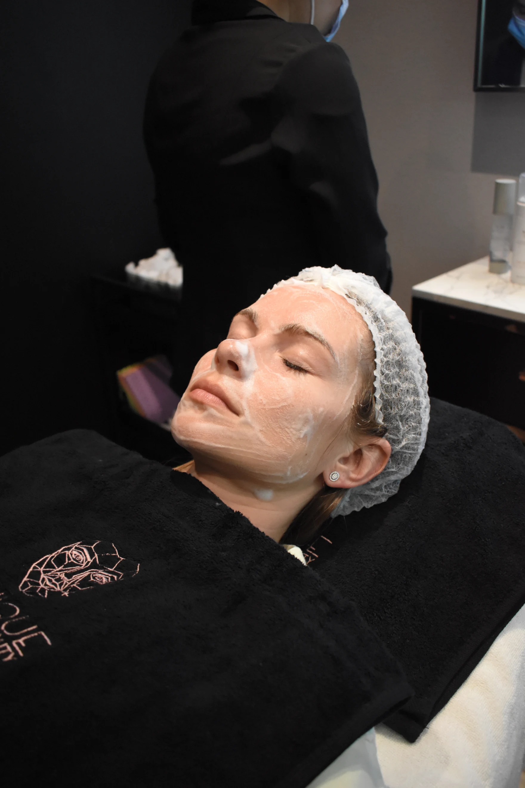 Akne & Ausbrüche - ICONIQUE Treatment Category